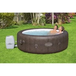 Spa Bestway Lay-Z St Moritz Air Jet 5-7 Places -PiscinePro Soldes Magasin spa bestway lay z st moritz air jet 5 7 places 11