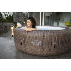 Spa Bestway Lay-Z St Moritz Air Jet 5-7 Places -PiscinePro Soldes Magasin spa bestway lay z st moritz air jet 5 7 places 5