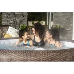 Spa Bestway Lay-Z St Moritz Air Jet 5-7 Places -PiscinePro Soldes Magasin spa bestway lay z st moritz air jet 5 7 places 7